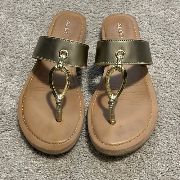Aldo Gold Sandals, Womens Size 7 - Picture 1 of 3